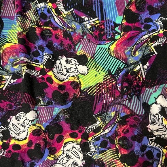LuLaRoe Pants - LuLaRoe Disney Cruella De Vil from 101 Dalmatians leggings size TC2